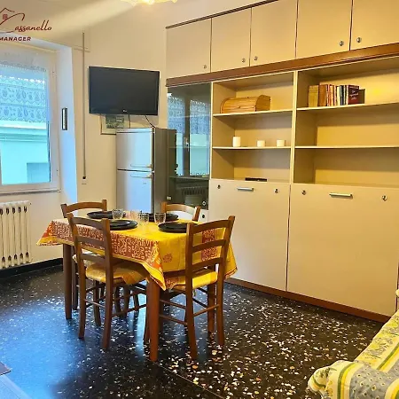Apartamento Tra Mare E Caruggi Con Posto Auto Privato *