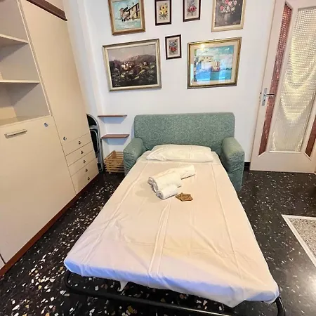 Tra Mare E Caruggi Con Posto Auto Privato * Noli