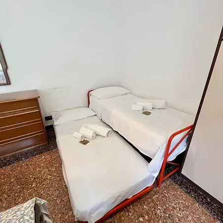 Tra Mare E Caruggi Con Posto Auto Privato