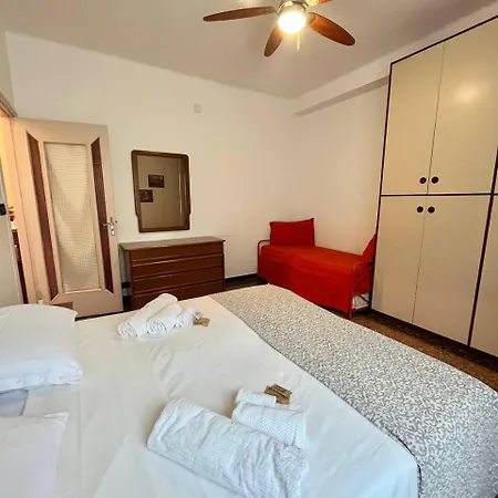 Apartamento Tra Mare E Caruggi Con Posto Auto Privato