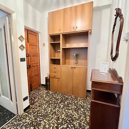 Tra Mare E Caruggi Con Posto Auto Privato Apartamento Noli