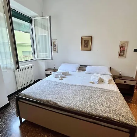 Tra Mare E Caruggi Con Posto Auto Privato * Noli